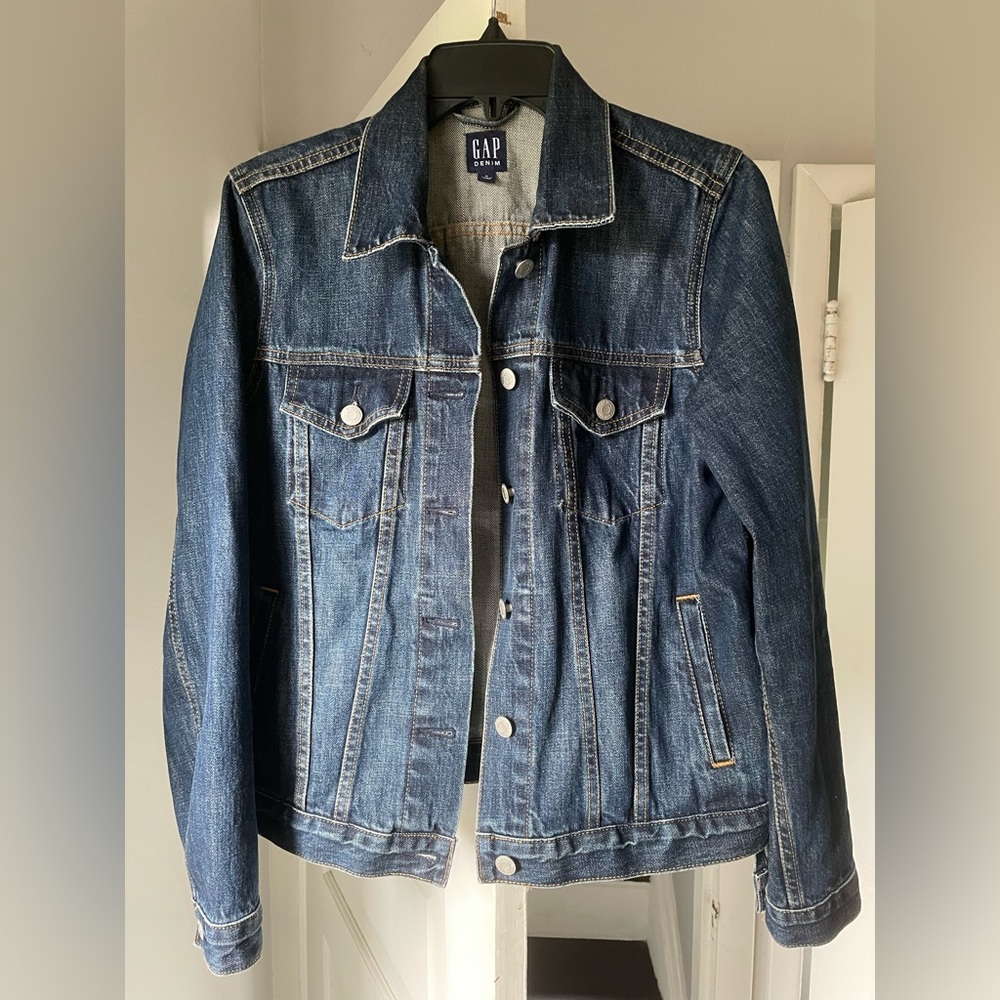 GAP denim jacket - sz M, great condition